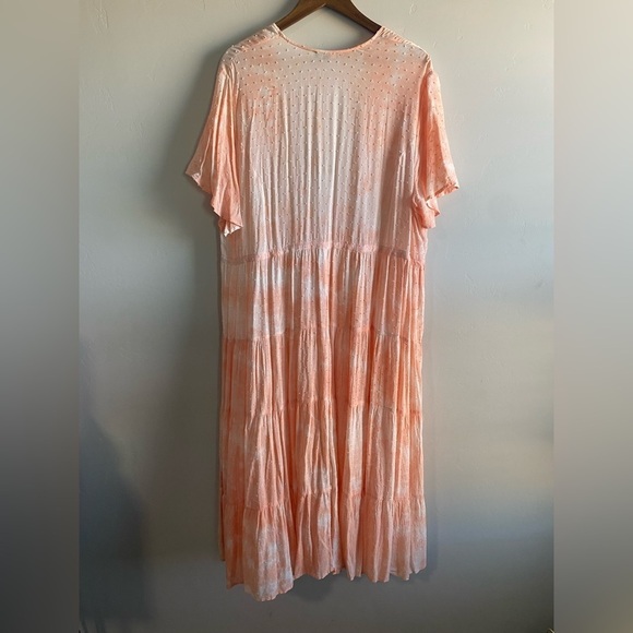 Torrid - Peach Tie-Dye Clip-Dot Kimono - Picture 13 of 15